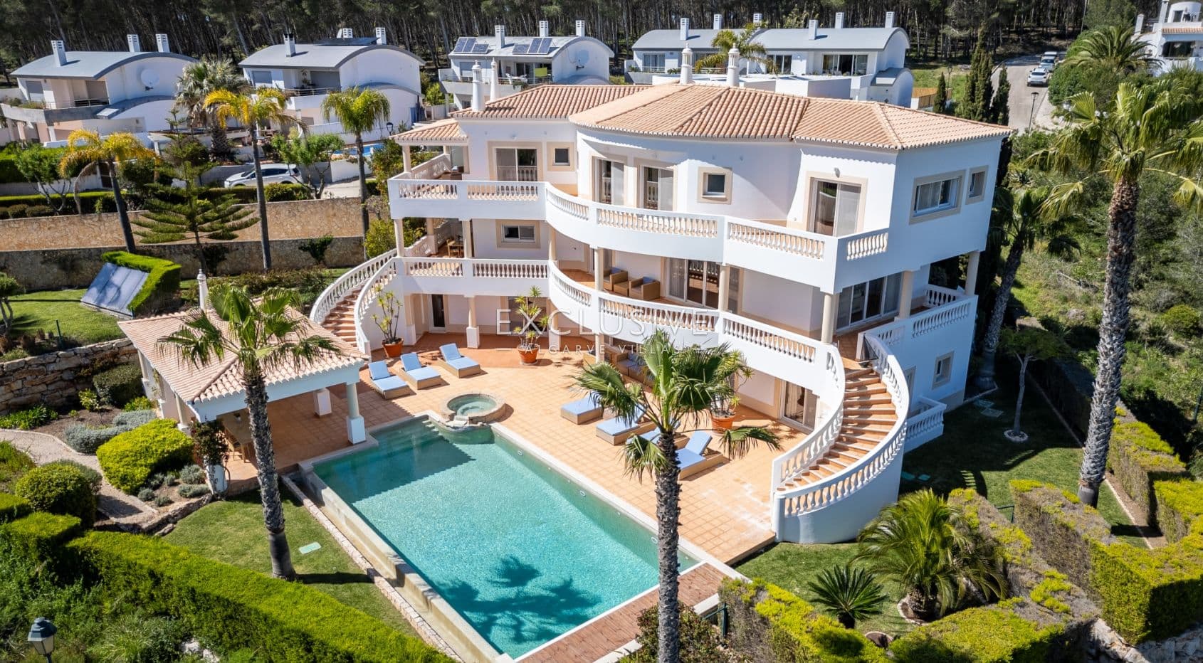 Luxury Coastal Villa with Panoramic Views in Western Algarve Natural Park-1