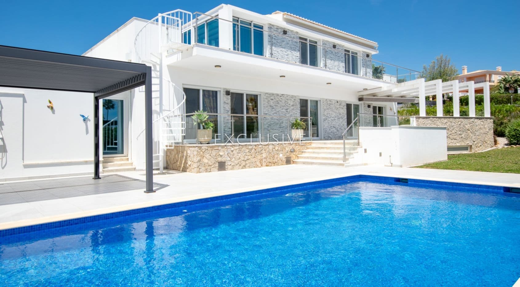 Immobilien in Carvoeiro - Luxuriöse Villa mit 4 Schlafzimmern und Pool mit Meerblick, Algarve-2
