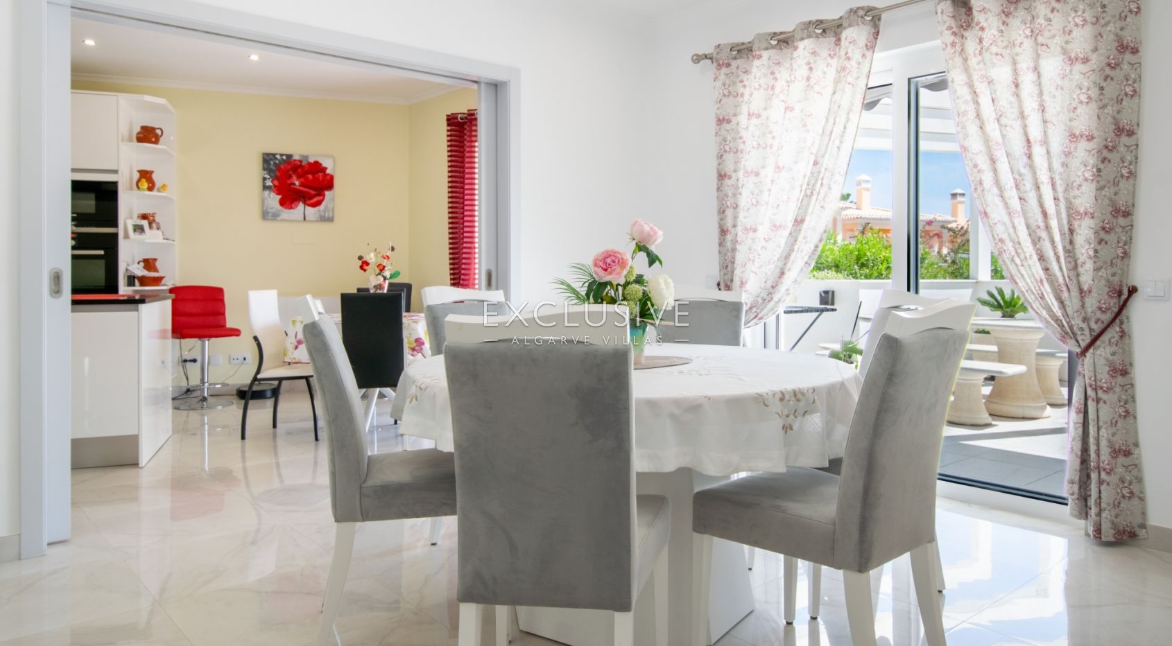 une propriété à Carvoeiro - Luxury 4 bedroom villa with pool with sea views, Algarve