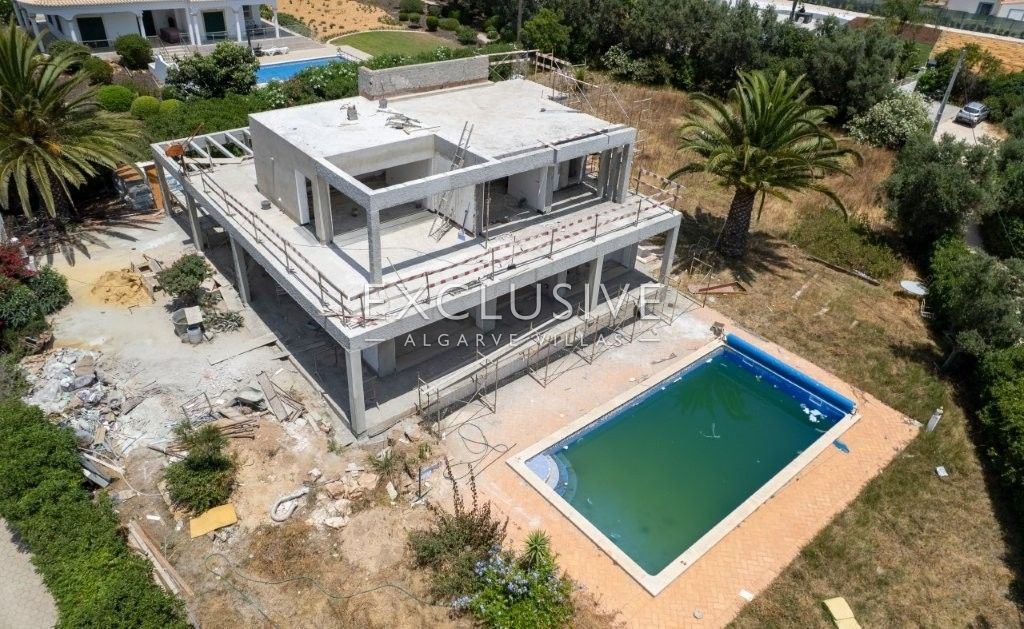 near Carvoeiro Alfanzina lighthouse renovated 4 bedroom ocean view villa with private pool