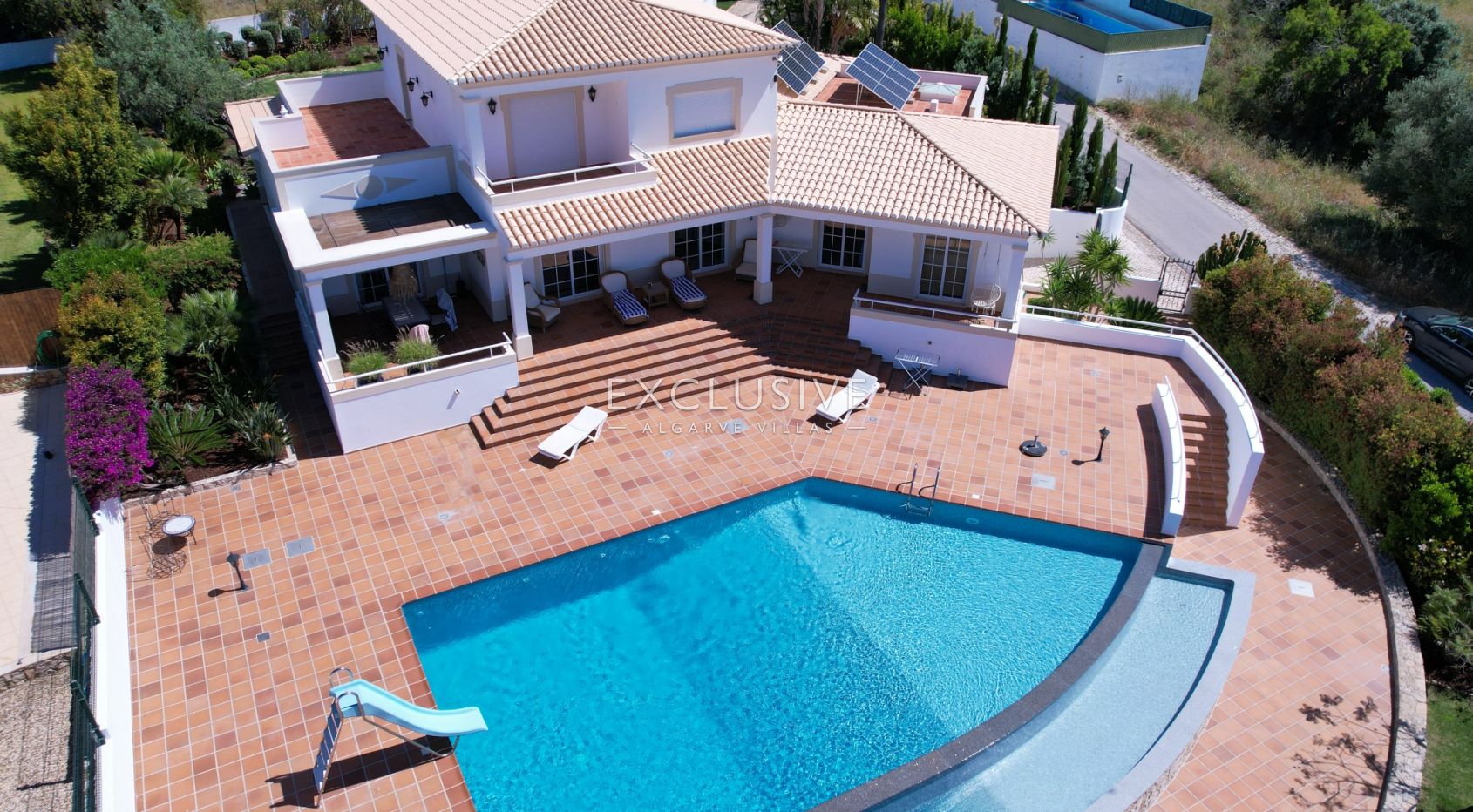 Charming Villa with seaview close to the beach, Alvor, Algarve