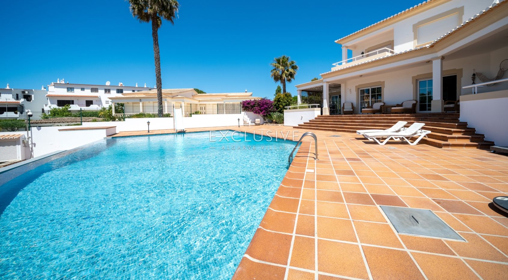 Charming Villa with seaview close to the beach, Alvor, Algarve