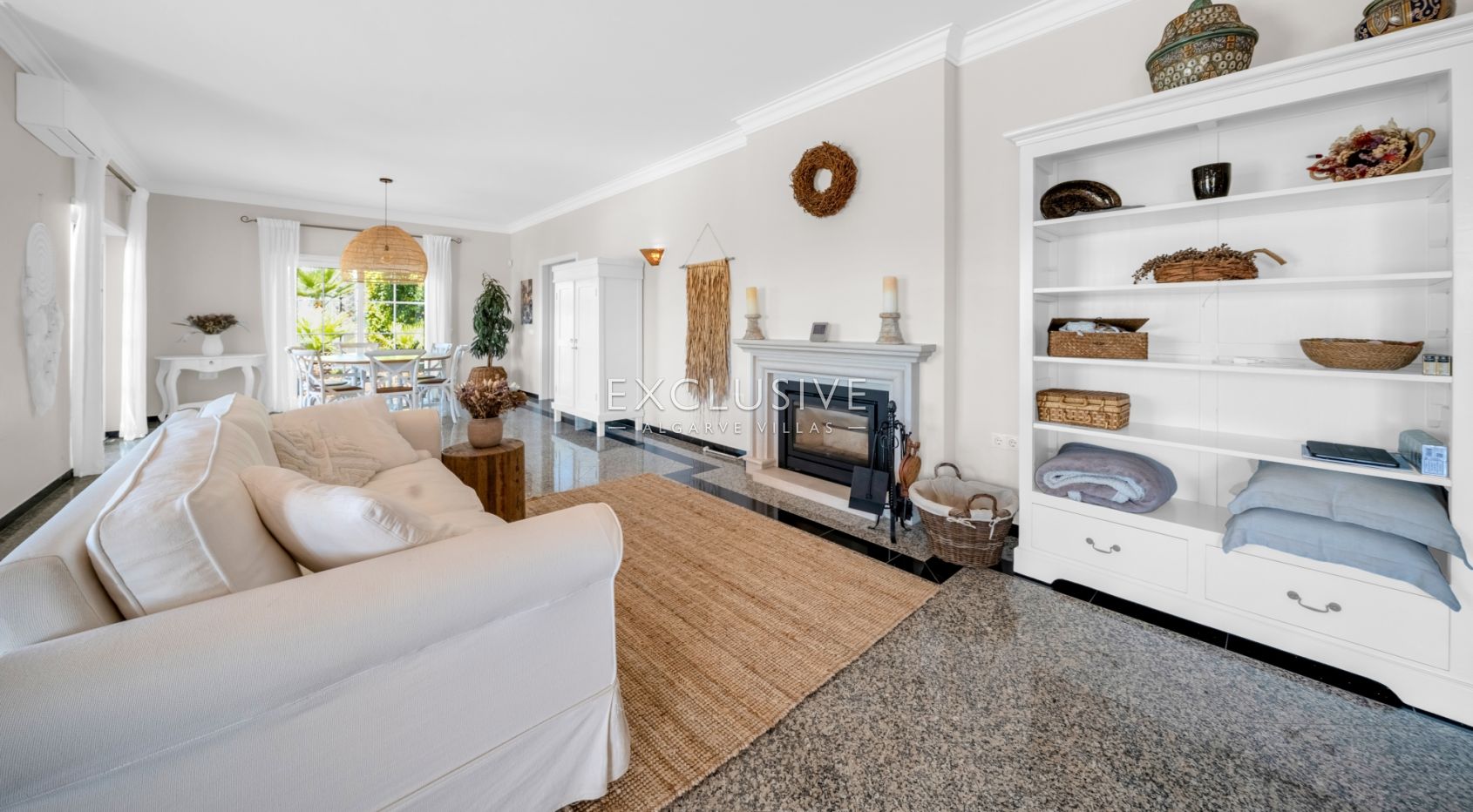 Charming Villa with seaview close to the beach, Alvor, Algarve