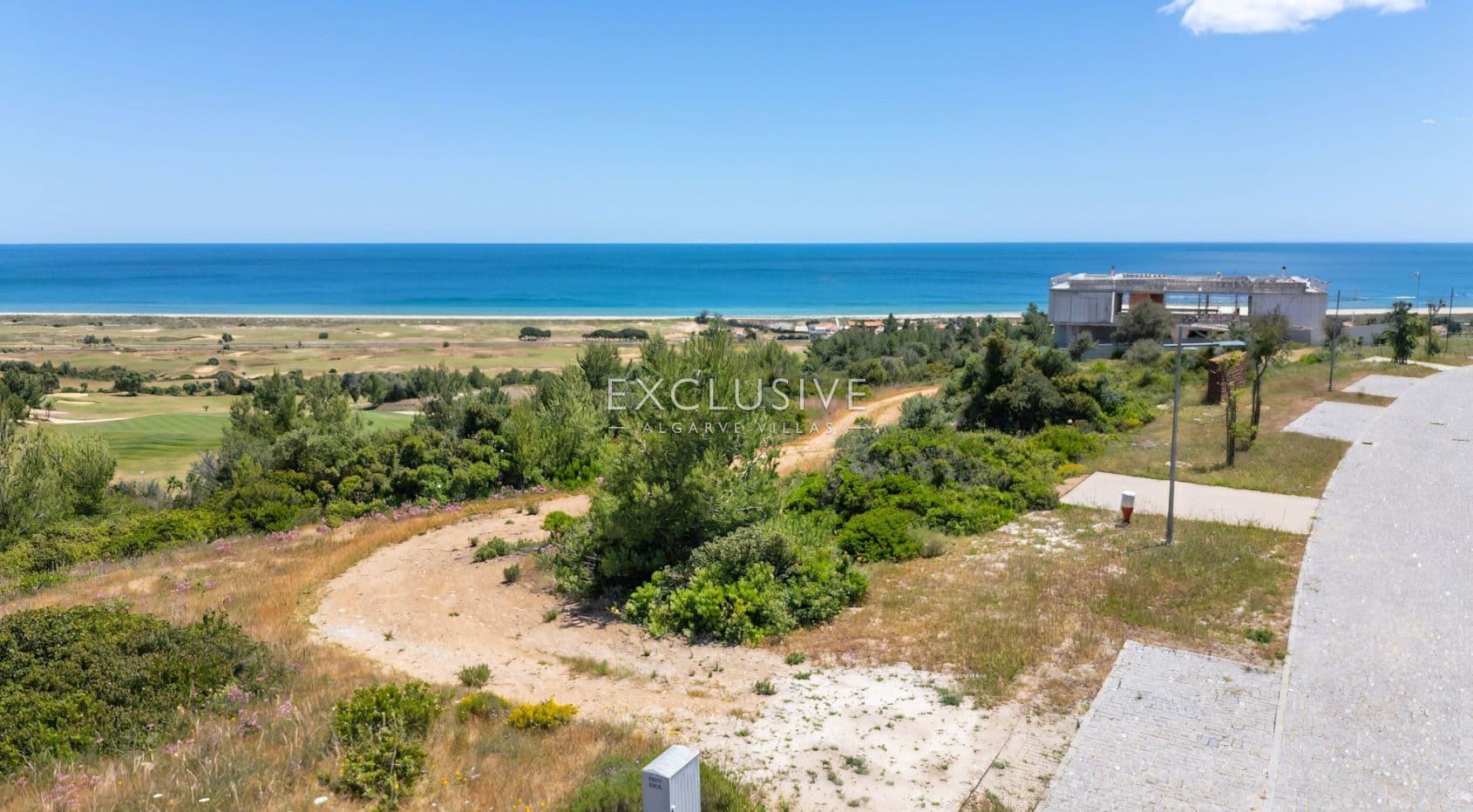 Außergewöhnliches Grundstück mit Meer- und Golfblick im Palmares Golf Resort, Algarve-2
