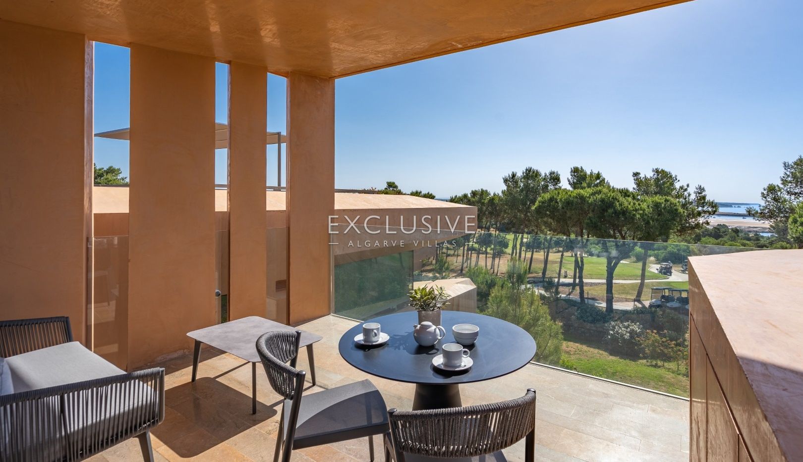 Stylish 2 Bedroom Apartment with Sea Views at Palmares Golf Resort – Resale Opportunity