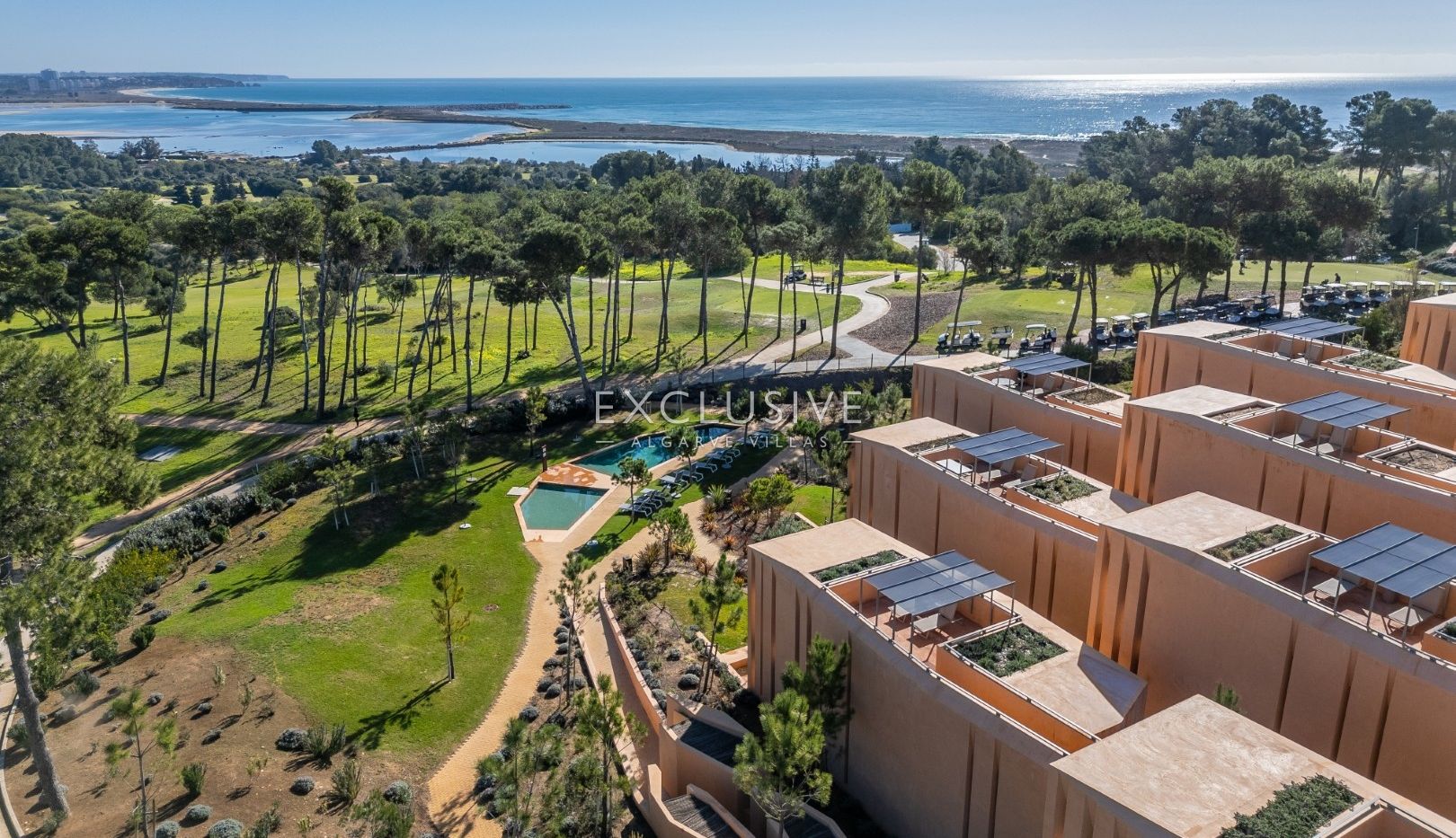 Stylish 2 Bedroom Apartment with Sea Views at Palmares Golf Resort – Resale Opportunity