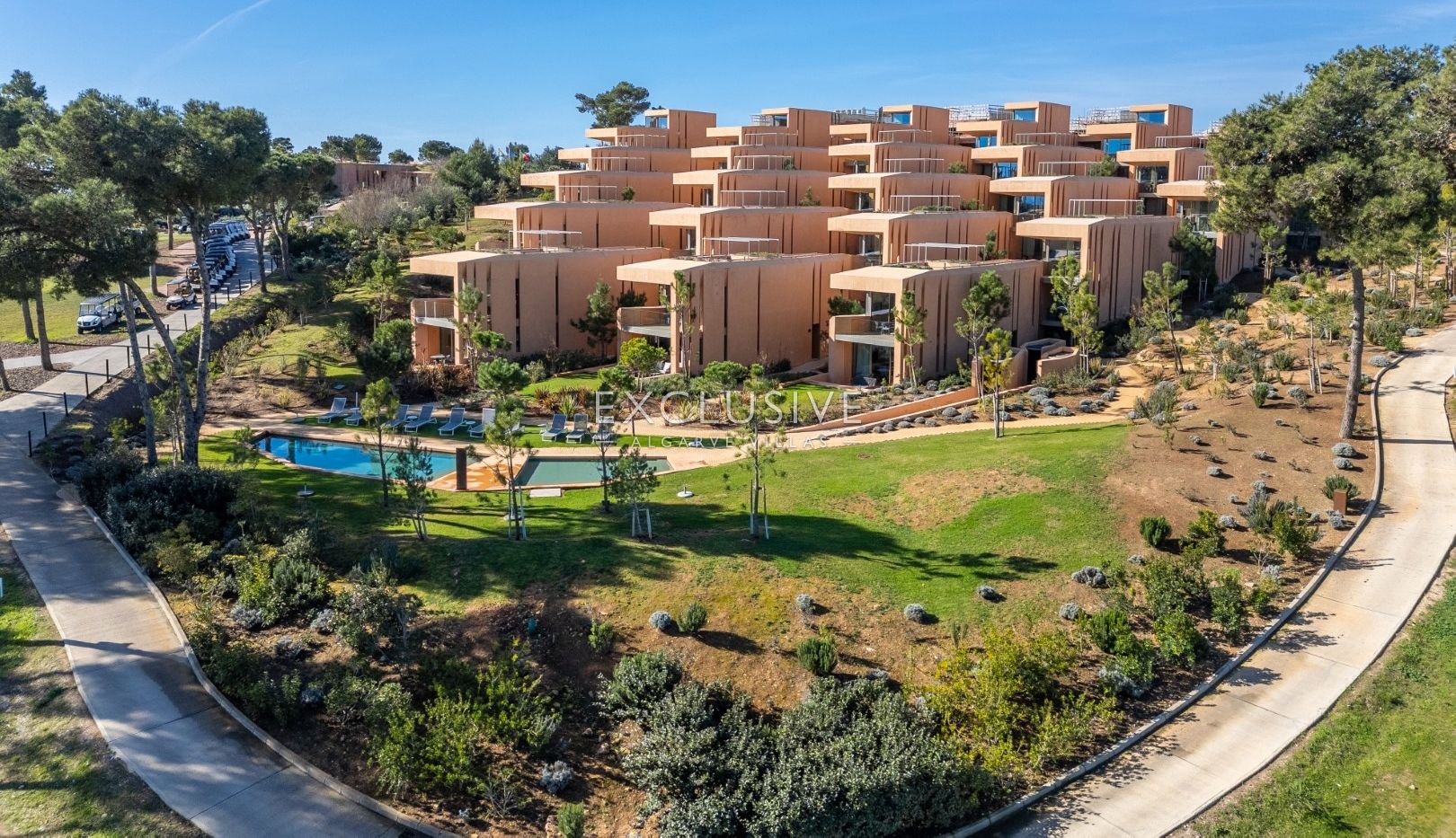 Stylish 2 Bedroom Apartment with Sea Views at Palmares Golf Resort – Resale Opportunity