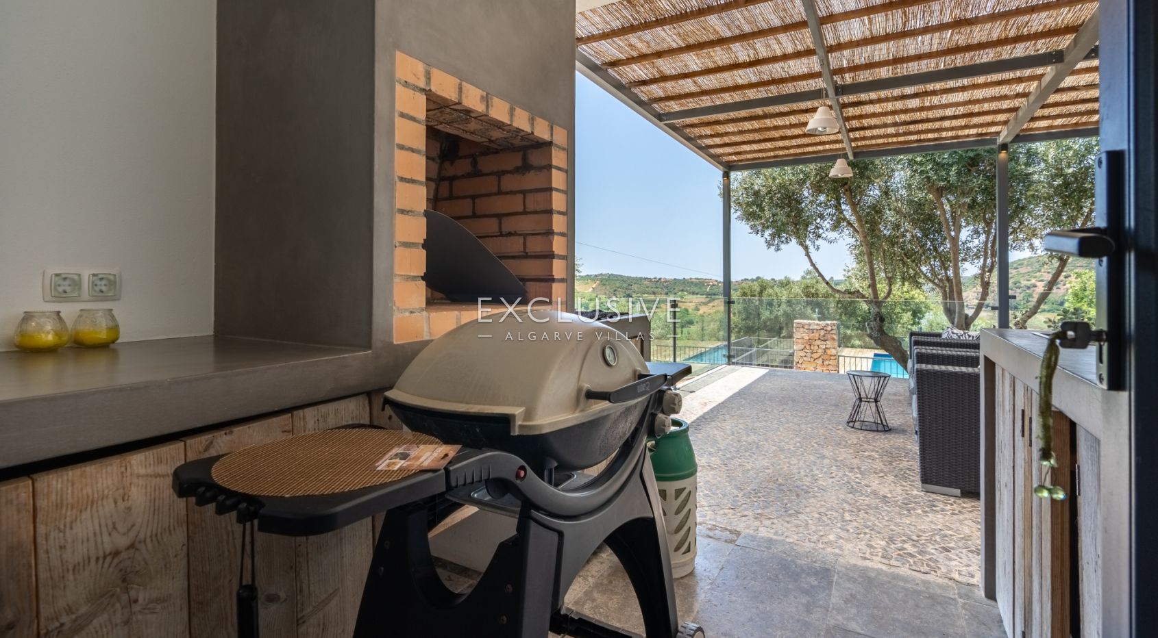 Moderne Immobilie mit spektakulärem Flussblick in Silves, Algarve