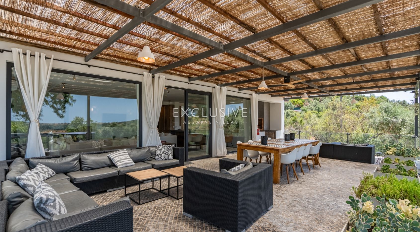 Moderne Immobilie mit spektakulärem Flussblick in Silves, Algarve