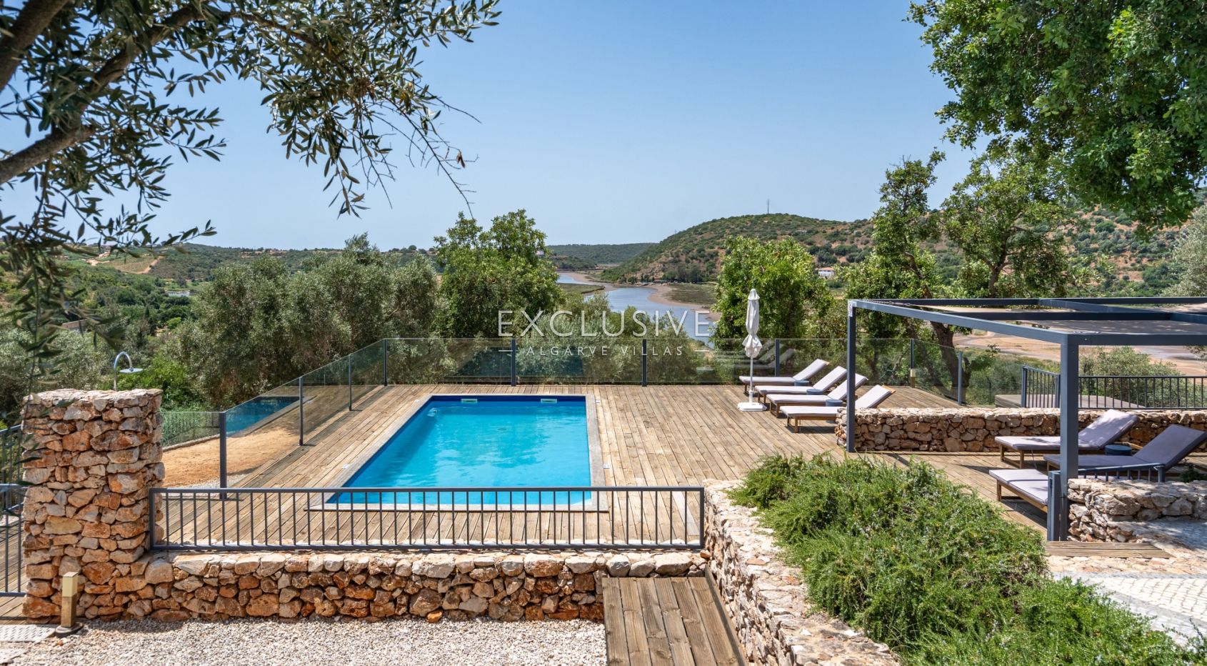 Moderne Immobilie mit spektakulärem Flussblick in Silves, Algarve