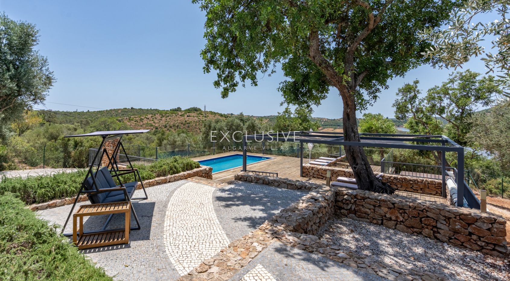 Moderne Immobilie mit spektakulärem Flussblick in Silves, Algarve