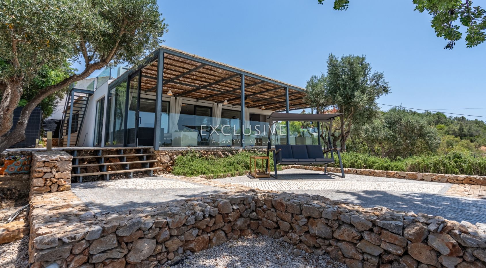 Moderne Immobilie mit spektakulärem Flussblick in Silves, Algarve