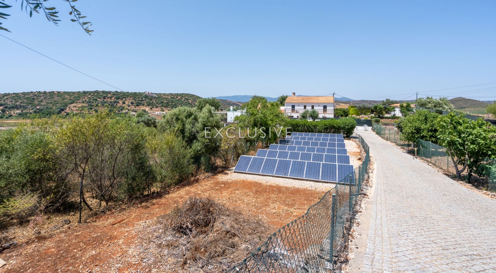 Moderne Immobilie mit spektakulärem Flussblick in Silves, Algarve