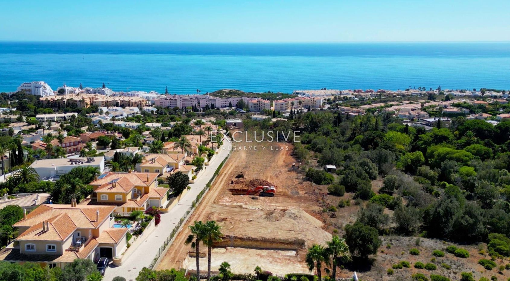 Exclusive Villa with Sea Views in a closed condominium at Monte Lemos, Praia da Luz