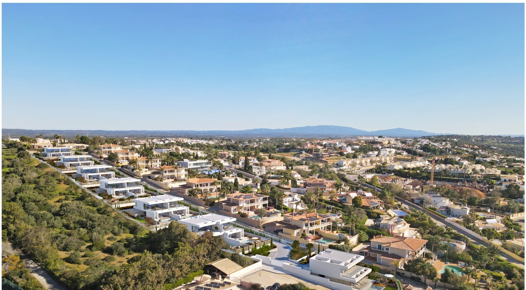 Exclusive Villa with Sea Views in a closed condominium at Monte Lemos, Praia da Luz