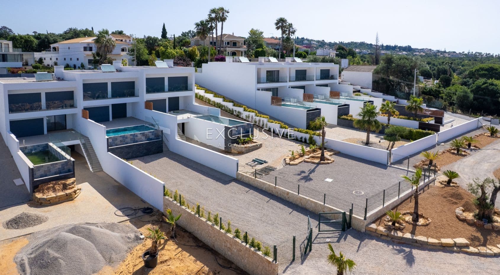 Sie eine brandneue Villa mit Pool und privatem Garten in Almancil, Zentralalgarve-2