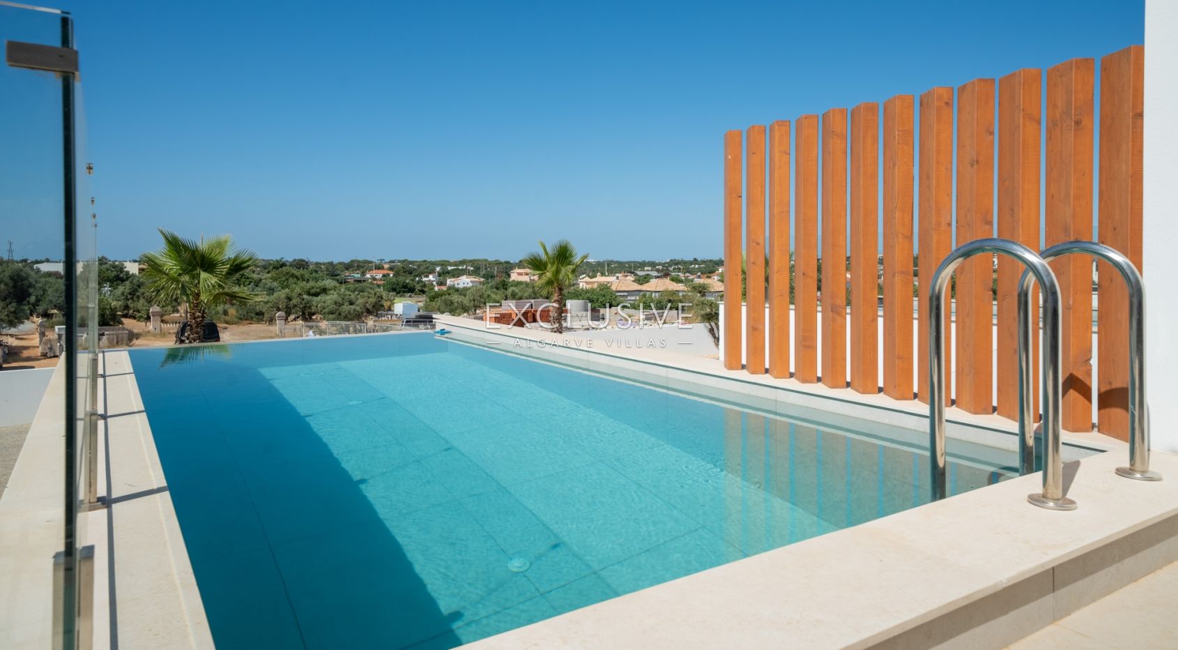 Design minimaliste, confort maximal, villas neuves dans un emplacement privilégié à Almancil, à vend