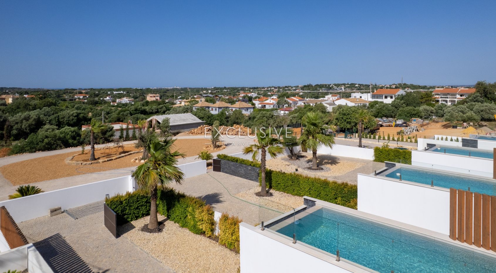 Design minimaliste, confort maximal, villas neuves dans un emplacement privilégié à Almancil, à vend