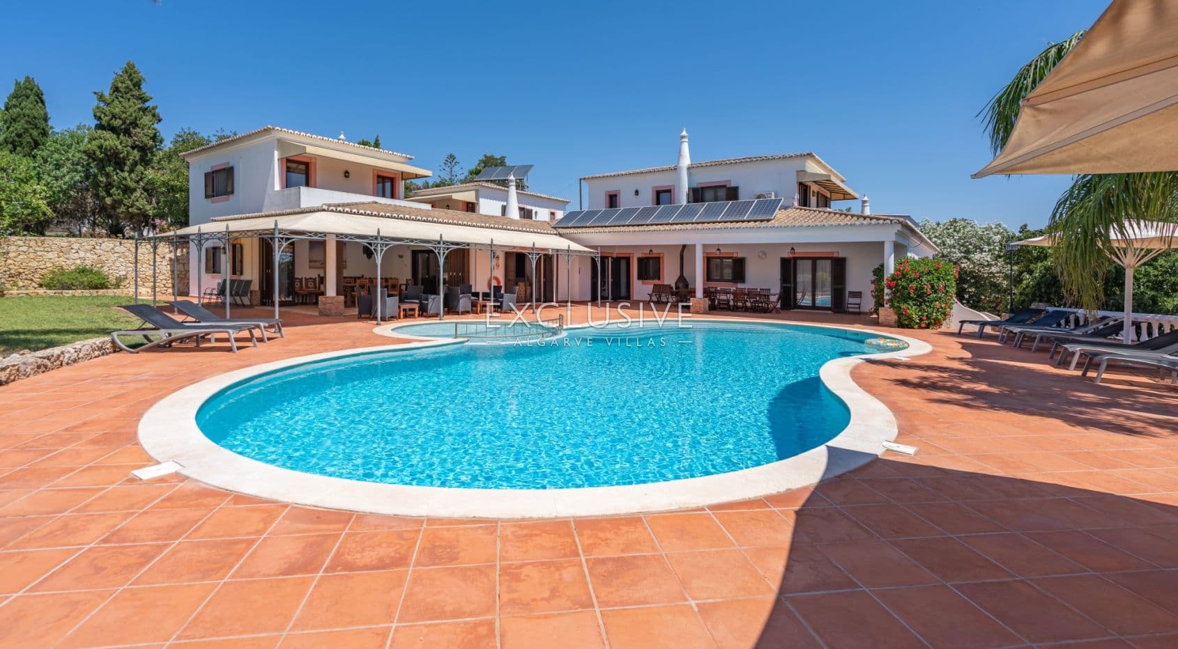 Fantastische 7 Schlafzimmer Villa mit Pool und Tennisplatz Carvoeiro, Algarve-2