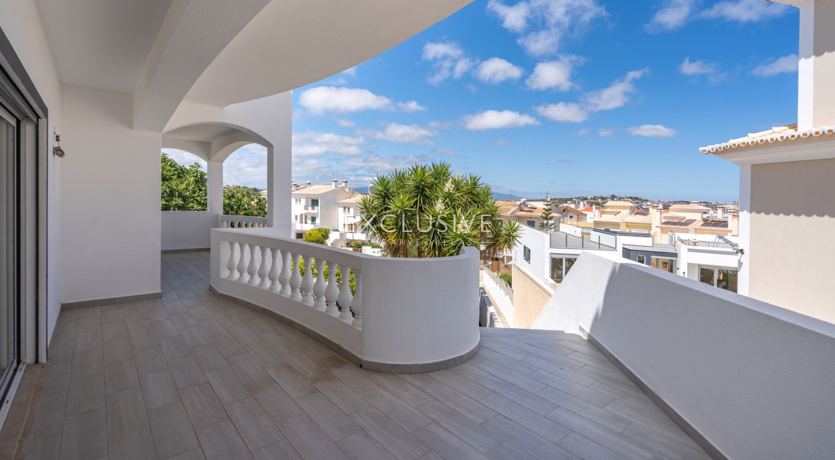 Fully Renovated Modern Villa with Sea Views in Cerro das Mós, Lagos