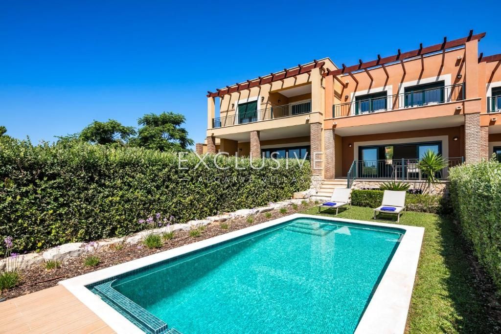 Luxuriöse 3-Schlafzimmer-Villa mit privatem Pool und Meerblick in Carvoeiro