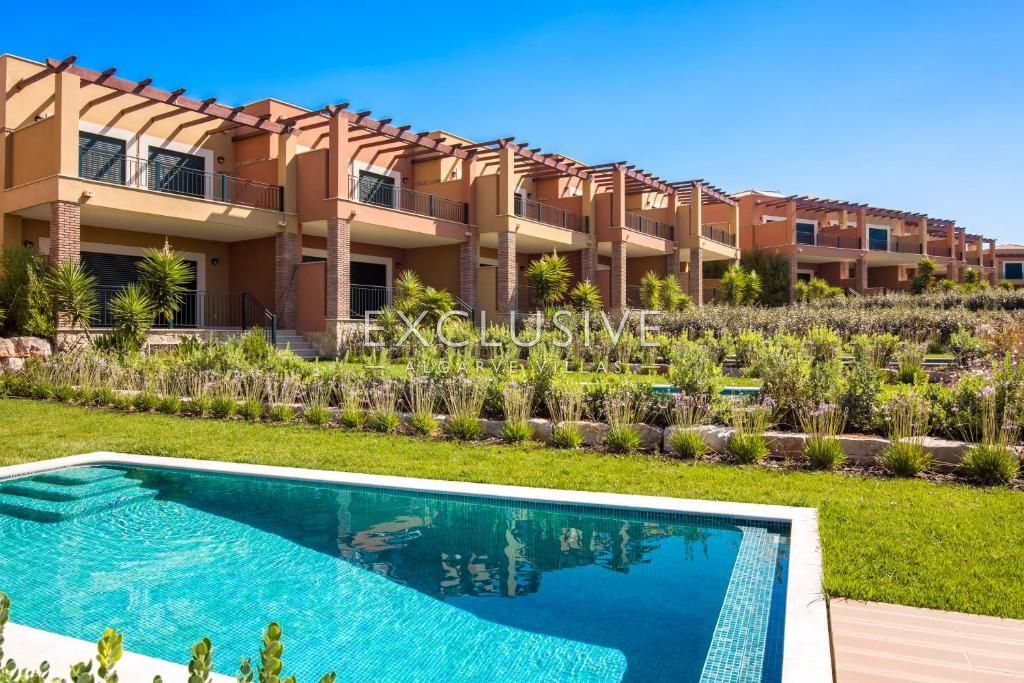 Luxuriöse 3-Schlafzimmer-Villa mit privatem Pool und Meerblick in Carvoeiro