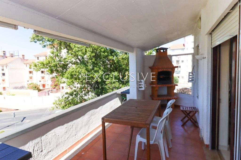Geräumige Duplex-Wohnung mit drei Schlafzimmern in Vilamoura