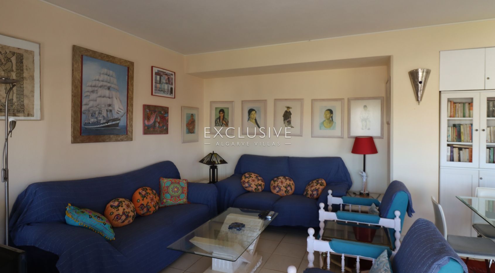 Geräumige Duplex-Wohnung mit drei Schlafzimmern in Vilamoura