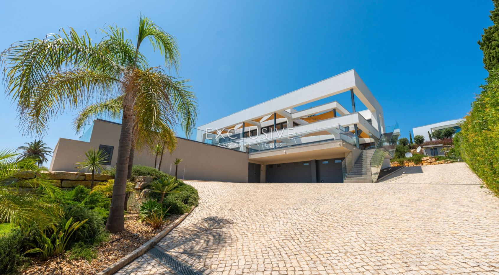 Villa atemberaubendem Meerblick und fußläufiger Entfernung zum Strand & Zentrum,, Luz