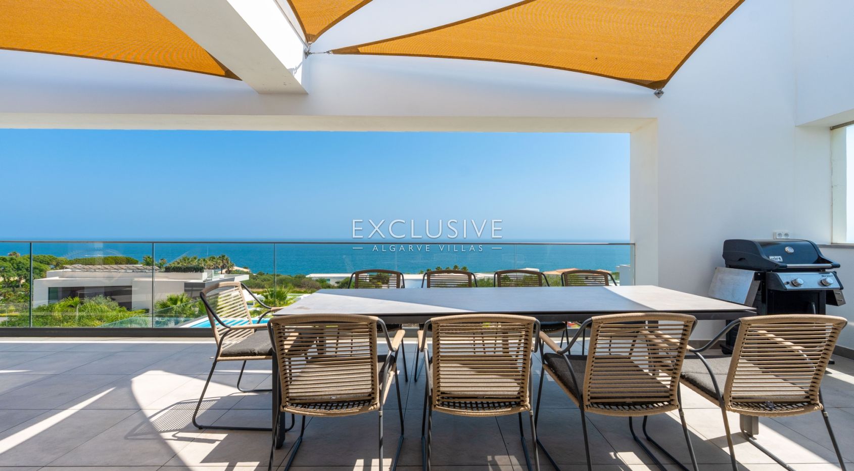 Villa atemberaubendem Meerblick und fußläufiger Entfernung zum Strand & Zentrum,, Luz