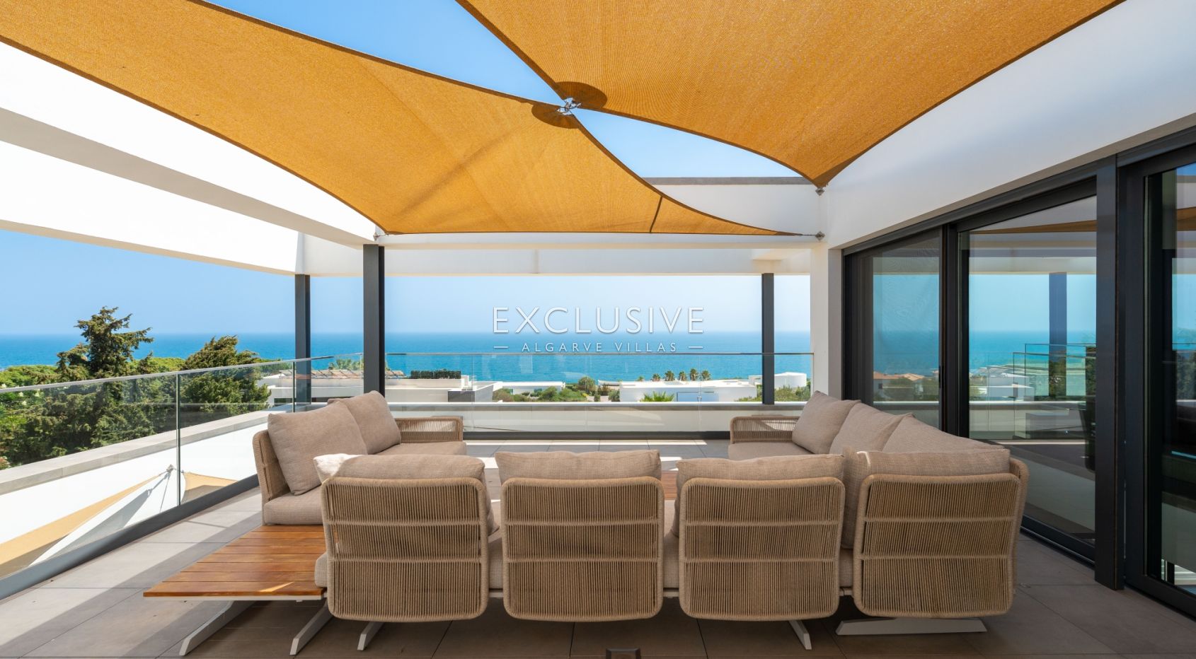 Villa atemberaubendem Meerblick und fußläufiger Entfernung zum Strand & Zentrum,, Luz
