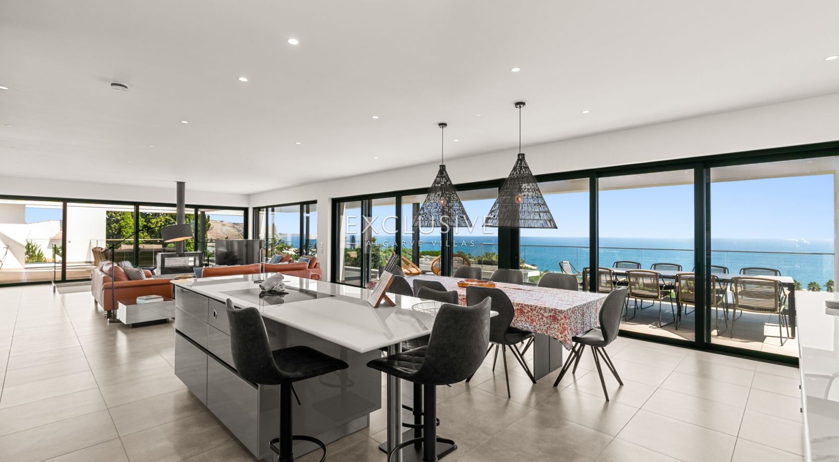 Villa atemberaubendem Meerblick und fußläufiger Entfernung zum Strand & Zentrum,, Luz