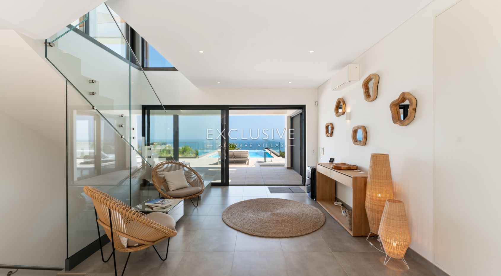Villa atemberaubendem Meerblick und fußläufiger Entfernung zum Strand & Zentrum,, Luz