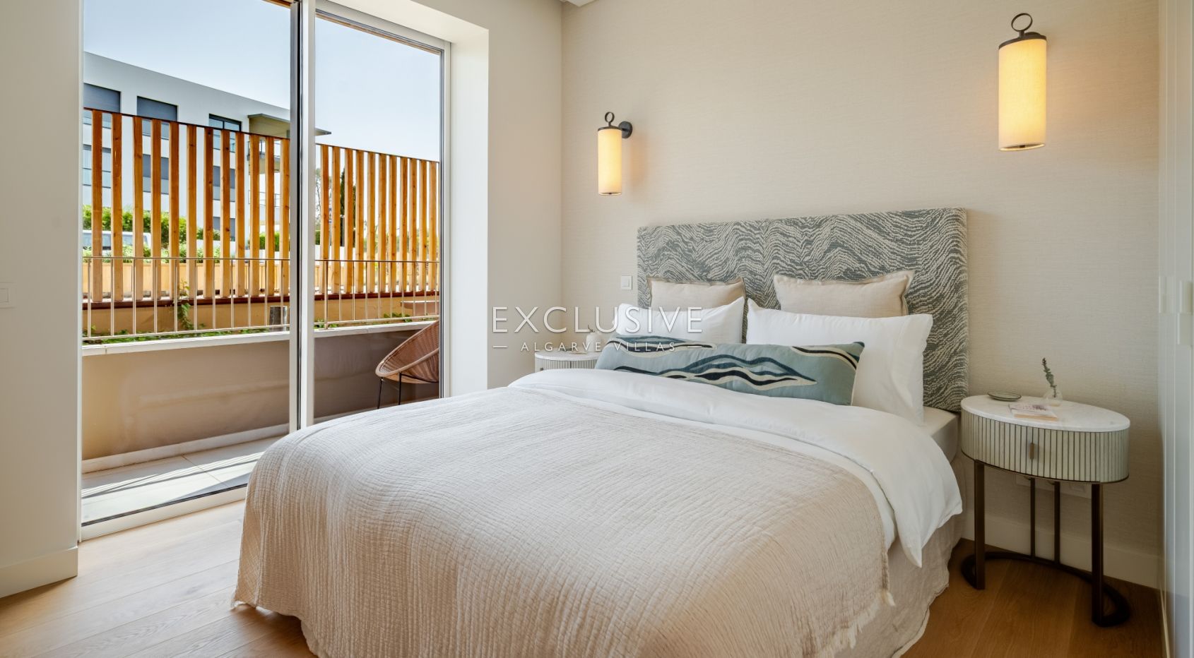 Beach front New Two Bedroom Apartment with Sea Views - Algarve