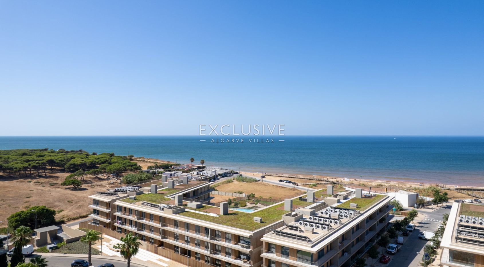 Beach front New Two Bedroom Apartment with Sea Views - Algarve