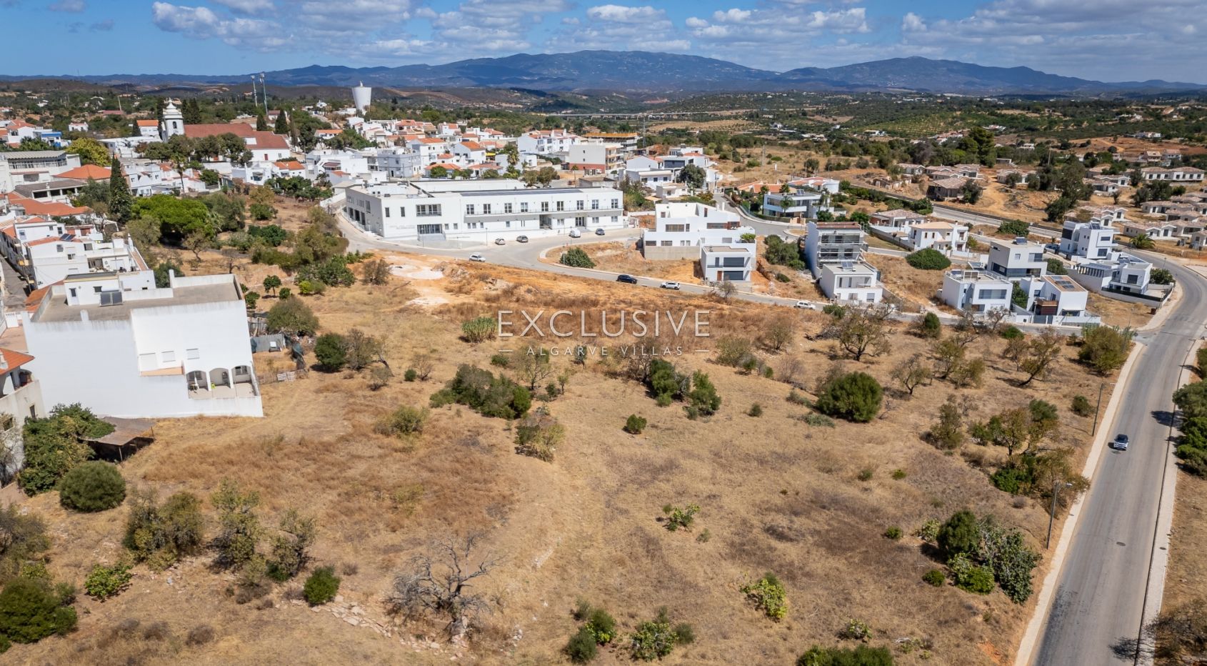 Gelegenheit zur Wohnbebauung - 12 Einheiten, Grundstück, Portimão, Algarve