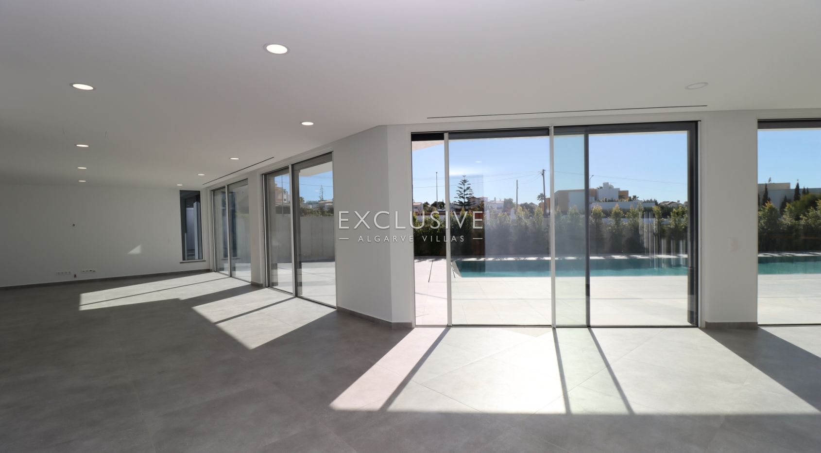 Moderne Villa, bezugsfertig, Praia da Galé, Albufeira