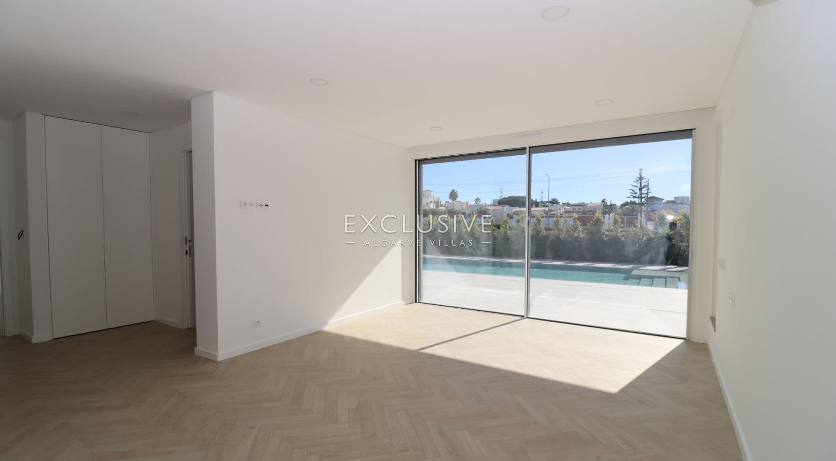 Moderne Villa, bezugsfertig, Praia da Galé, Albufeira