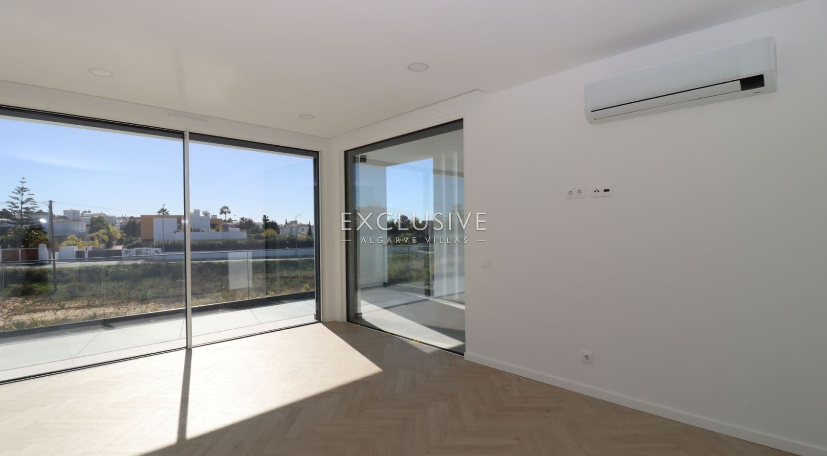 Moderne Villa, bezugsfertig, Praia da Galé, Albufeira