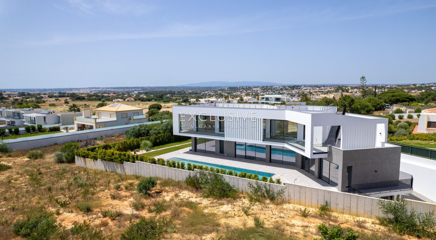 Moderne Villa, bezugsfertig, Praia da Galé, Albufeira