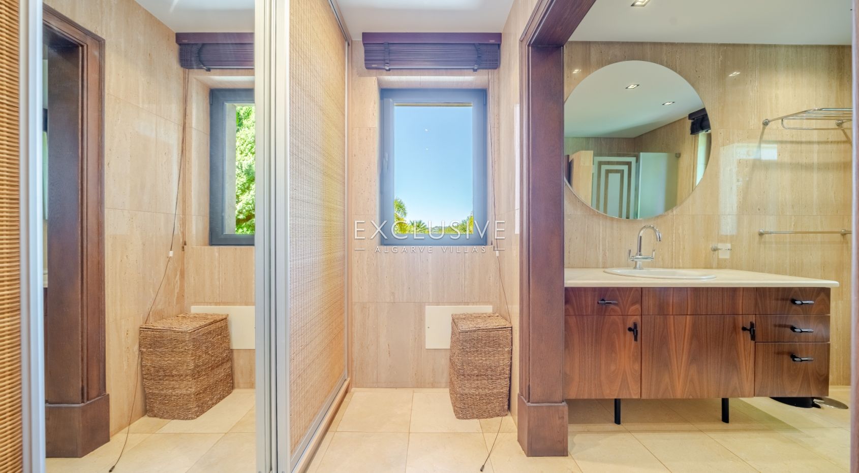 Zeitlose 5-Schlafzimmer Algarve Villa mit Meerblick und Infinity Pool in Boliqueime