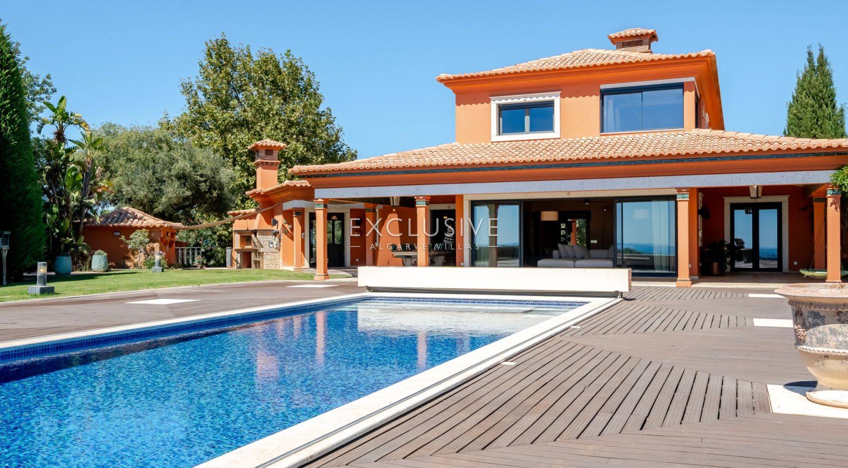 Zeitlose 5-Schlafzimmer Algarve Villa mit Meerblick und Infinity Pool in Boliqueime