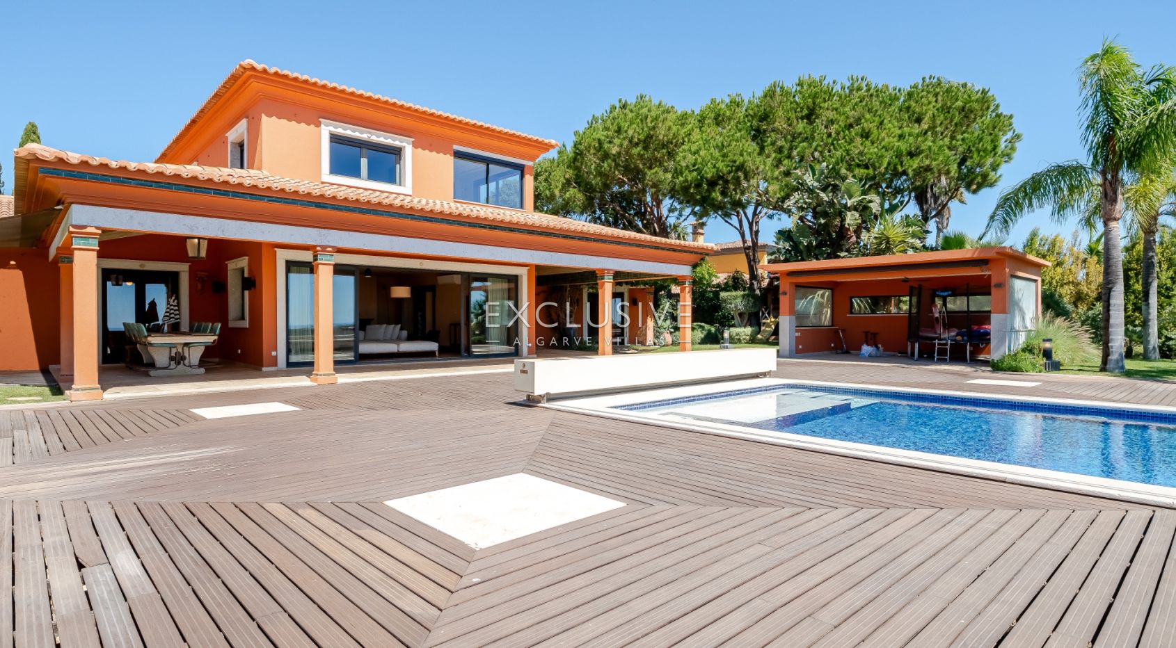 Zeitlose 5-Schlafzimmer Algarve Villa mit Meerblick und Infinity Pool in Boliqueime