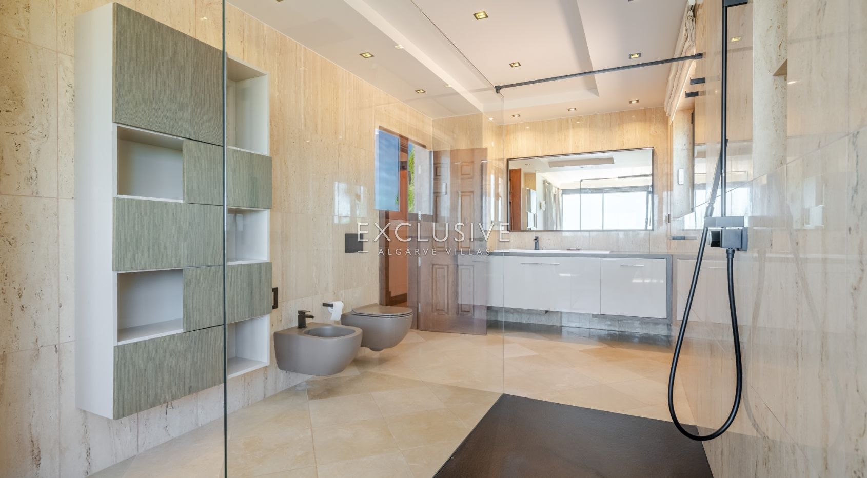 Zeitlose 5-Schlafzimmer Algarve Villa mit Meerblick und Infinity Pool in Boliqueime