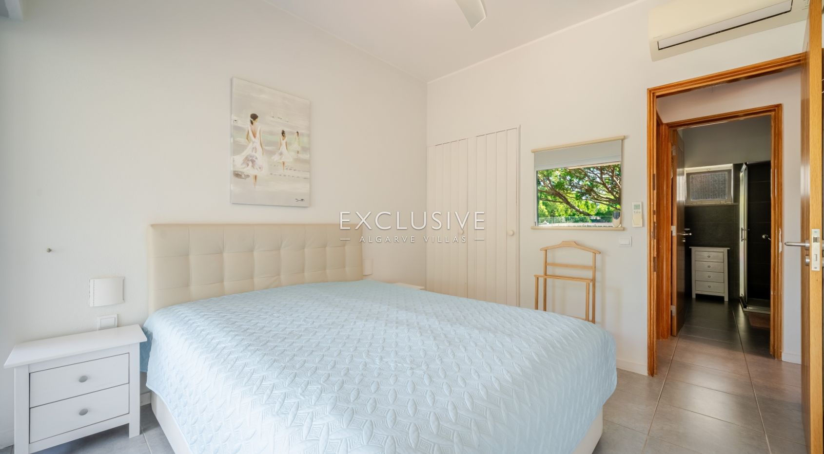 Sie eine Wohnung im ersten Stock mit drei Schlafzimmern in Pinhal da Marina, Vilamoura