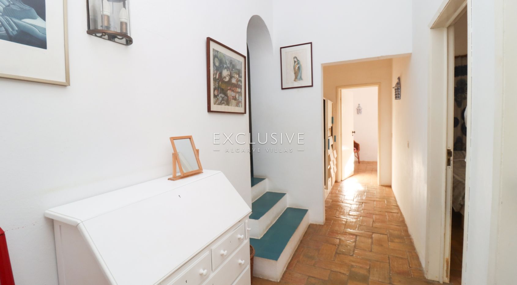 Haus mit großem Grundstück zum Renovieren in Strandnähe in Carvoeiro