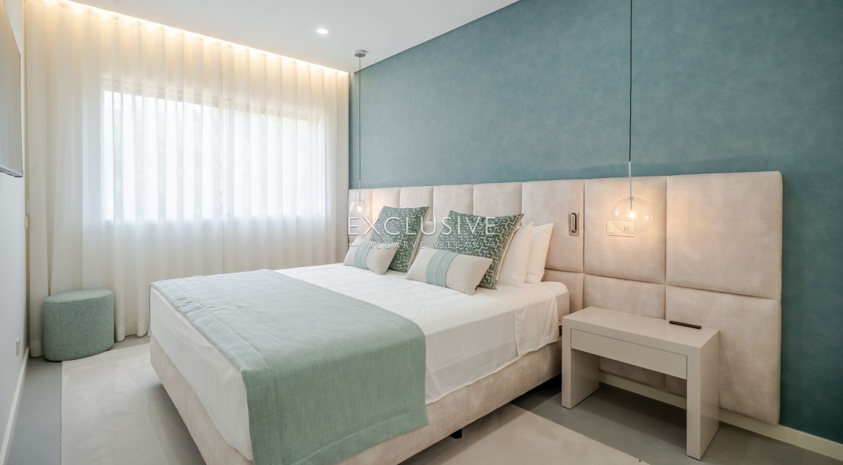 Modernes Apartment mit zwei Schlafzimmern in Quarteira, nur wenige Schritte vom Meer entfernt