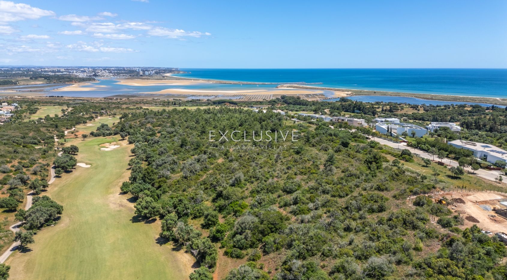 Exklusives 5000m2-Grundstück mit genehmigtem Luxus-Villa-Design im Palmares Golf Resort