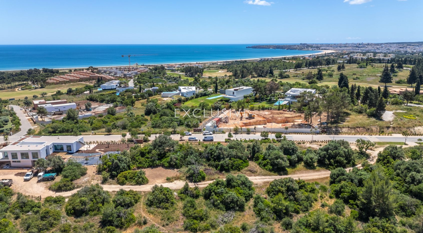 Exklusives 5000m2-Grundstück mit genehmigtem Luxus-Villa-Design im Palmares Golf Resort