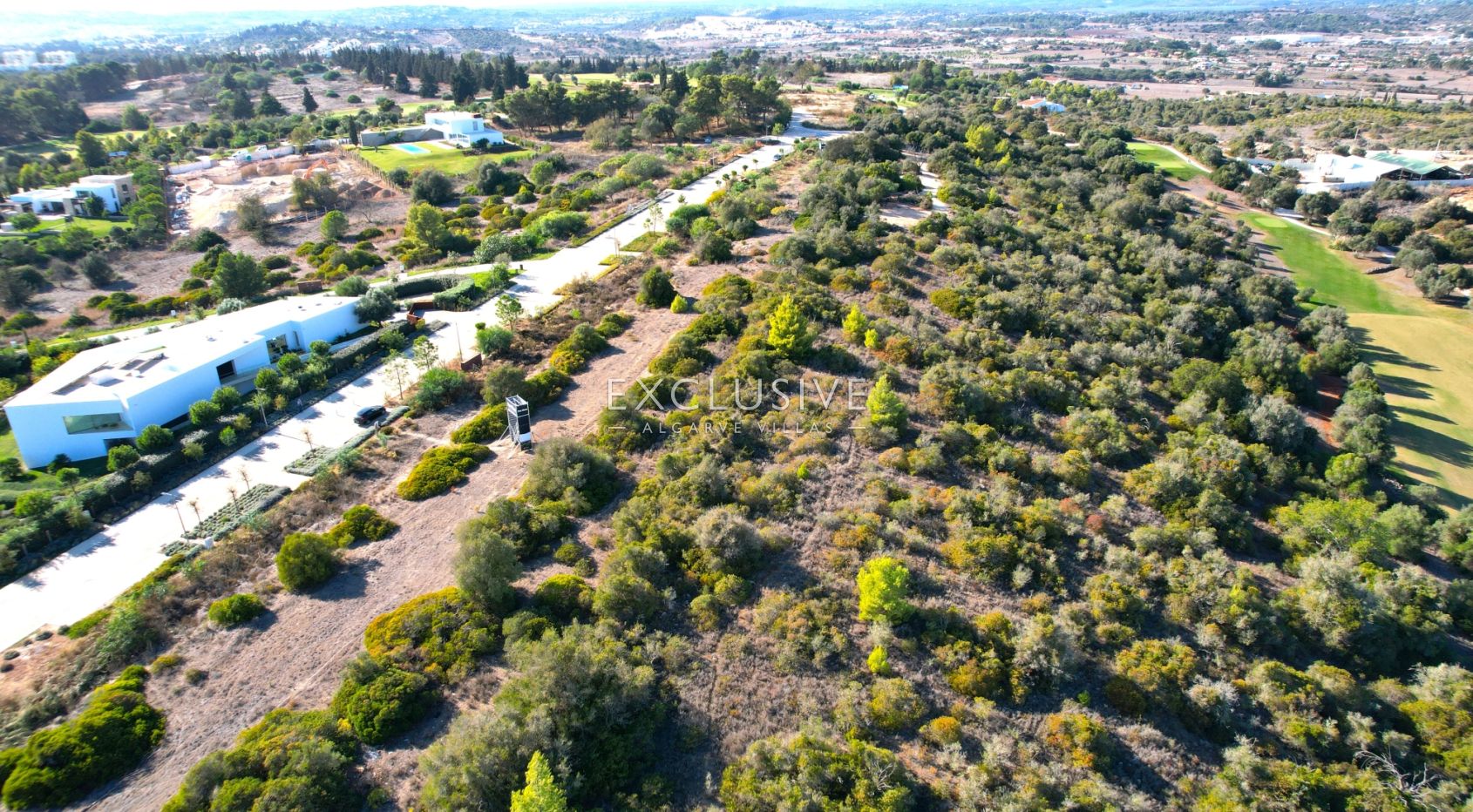 Exklusives 5000m2-Grundstück mit genehmigtem Luxus-Villa-Design im Palmares Golf Resort